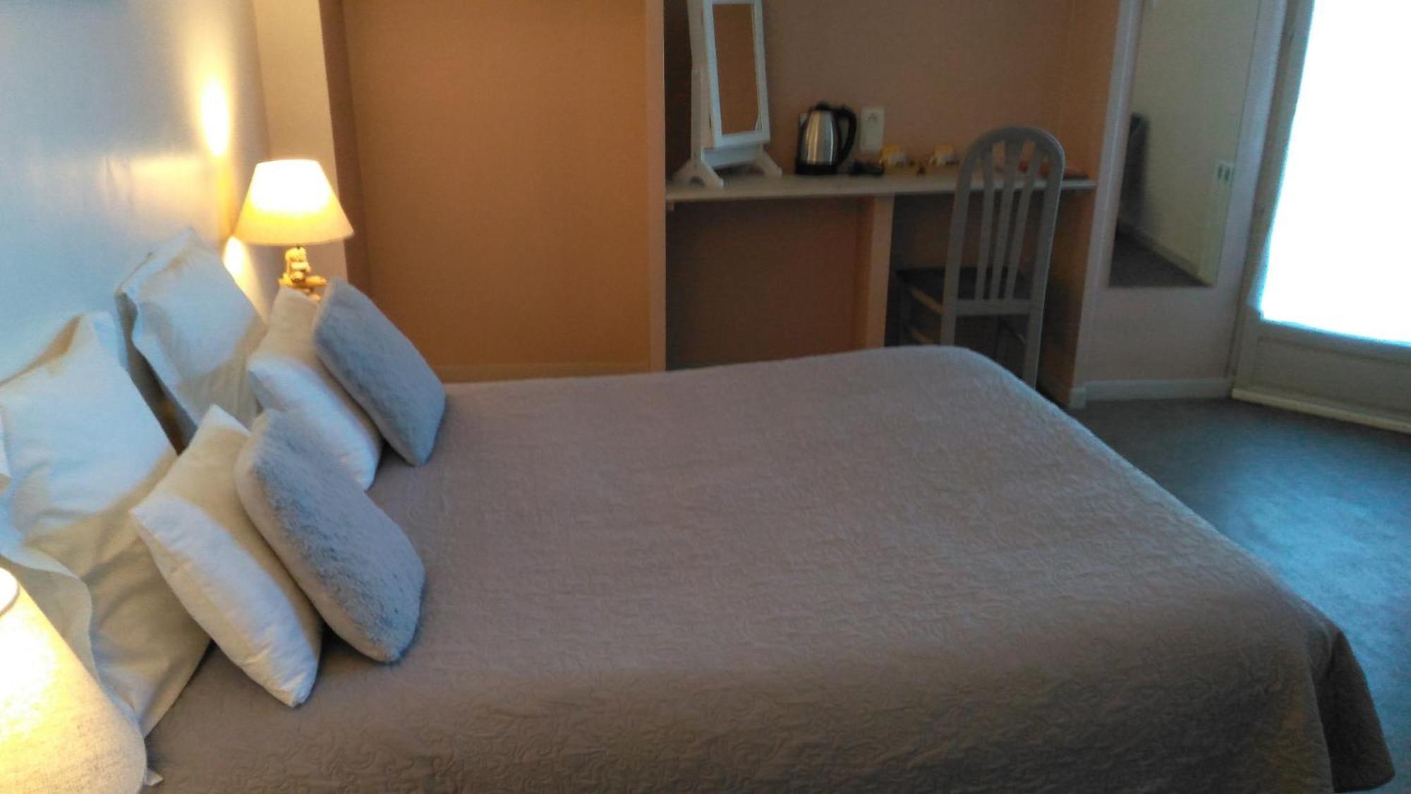 לינה וארוחת בוקר Pougnadoresse Esprit Garrigues D'Uzes חדר תמונה